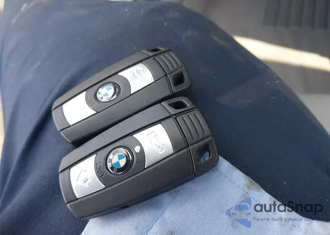 2009 BMW 328I from USA, damaged, VIN WBAPH735X9E128332